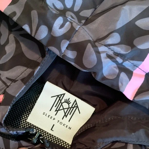 Sleep Token - Even in Arcadia windbreaker (L) OFFICIAL MERCH 🖤🫶 - Picture 2 of 8